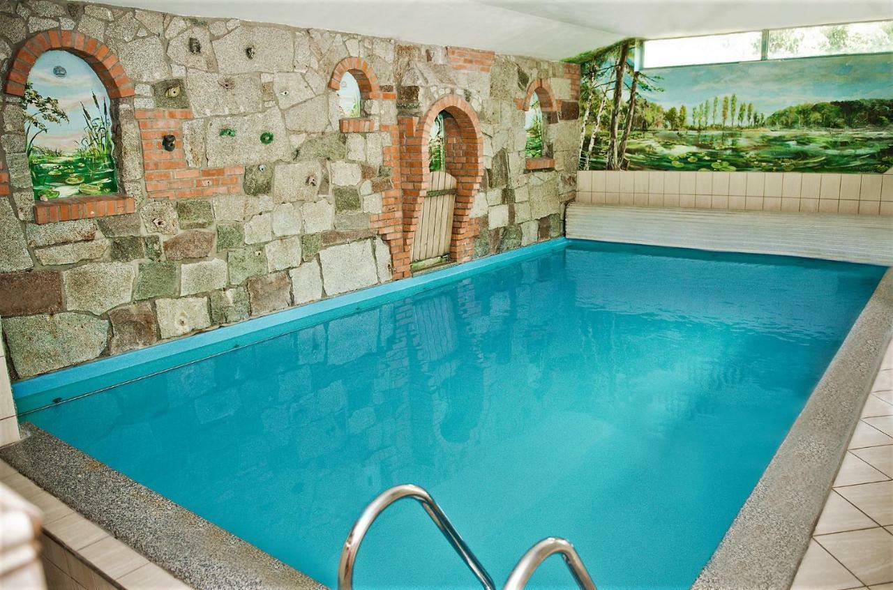 Hotel Poziomka à Kujan Extérieur photo