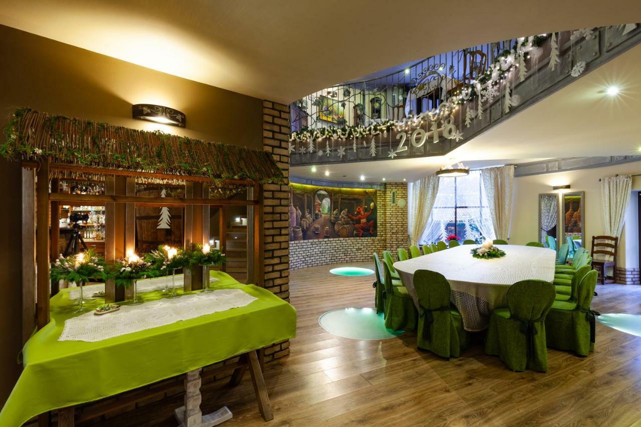 Hotel Poziomka à Kujan Extérieur photo