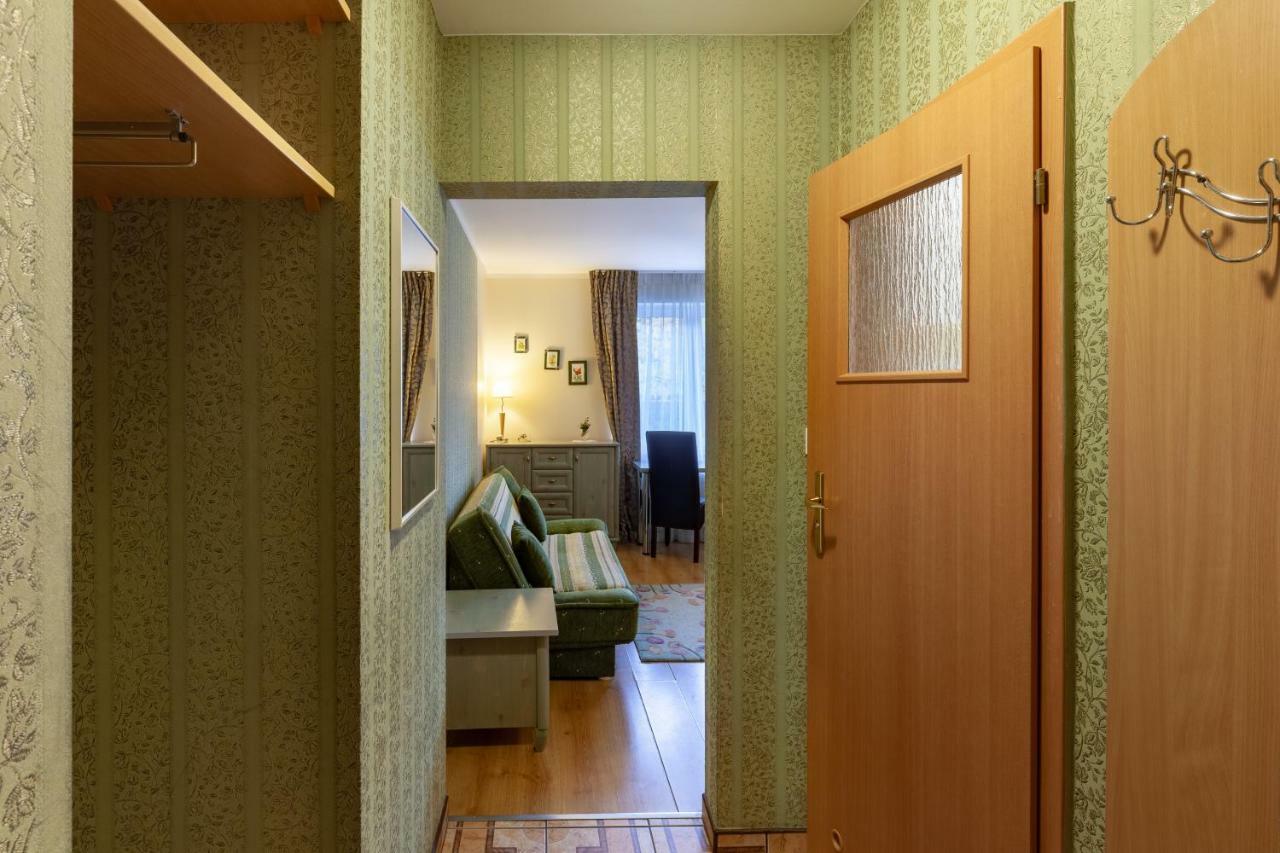 Hotel Poziomka à Kujan Extérieur photo